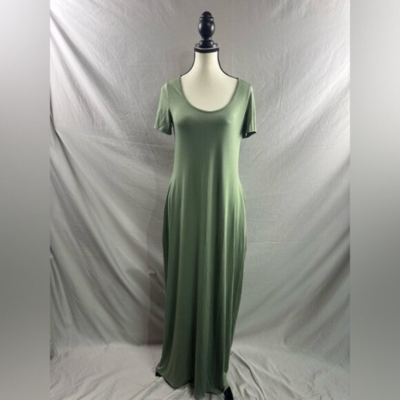 Green Round Neck Hidden Pocket Maxi Tee Dress - Picture 4 of 4